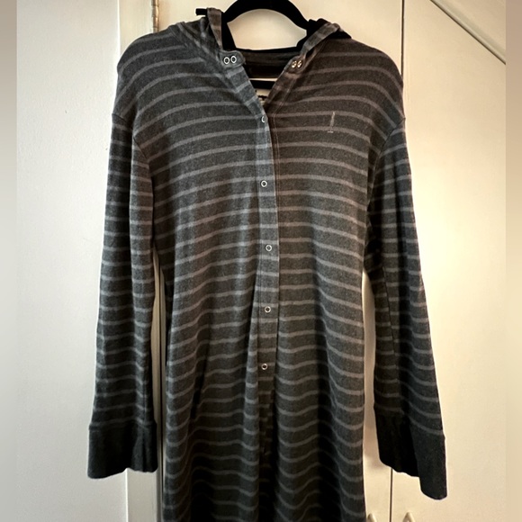 Sitka women’s onesie size medium - Picture 3 of 10